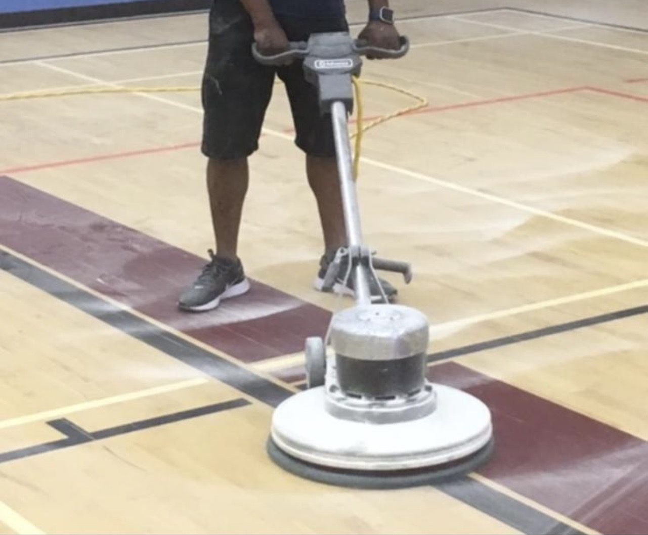 Technicien de Le Bon Ménage Québec au travail